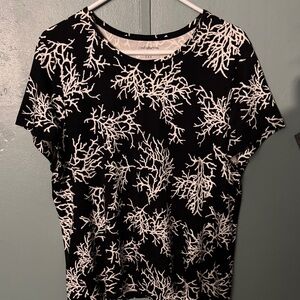 Croft & Barrow Black Top with White Coral Design